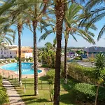 Homes With Cozy Terrace & 2 Swimming Pools Near The Heart Appartamento Albufeira