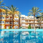 Appartamento Homes With Cozy Terrace & 2 Swimming Pools Near The Heart Albufeira