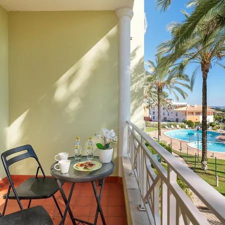Homes With Cozy Terrace & 2 Swimming Pools Near The Heart Apartamento