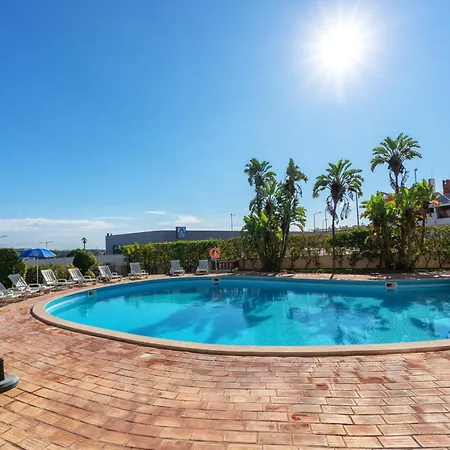 Homes With Cozy Terrace & 2 Swimming Pools Near The Heart Apartment Albufeira