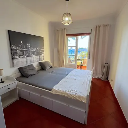 Апартаменты Homes With Cozy Terrace & 2 Swimming Pools Near The Heart Албуфейра