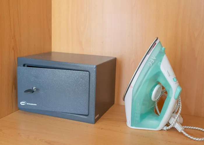 Homes With Cozy Terrace & 2 Swimming Pools Near The Heart アパート アルブフェイラ