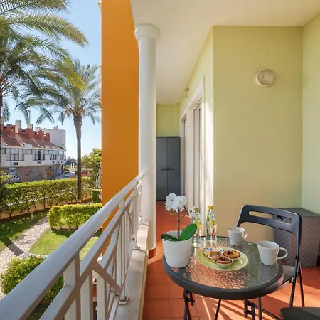 Homes With Cozy Terrace & 2 Swimming Pools Near The Heart Apartament Albufeira